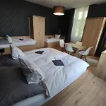 Bed & Breakfast Deak Panzio 3*