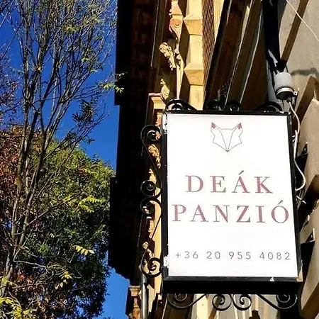 Deak Panzio Bed & Breakfast 3*