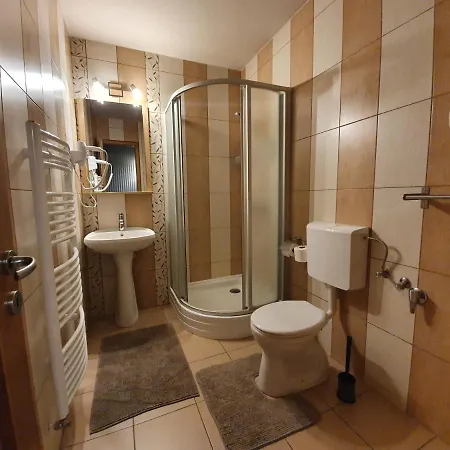 Deak Panzio B&B 3*