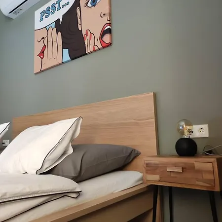 Bed & Breakfast Deak Panzio *