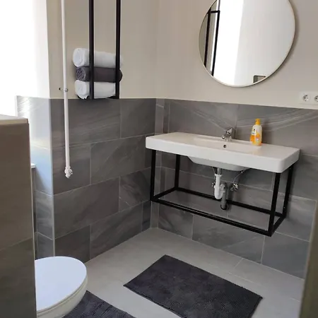 Deak Panzio B&B